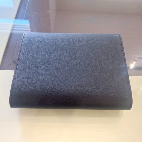 Mercedes-Benz 2010 ML-Class Owner Manuals with Portfolio! - Picture 15 of 16